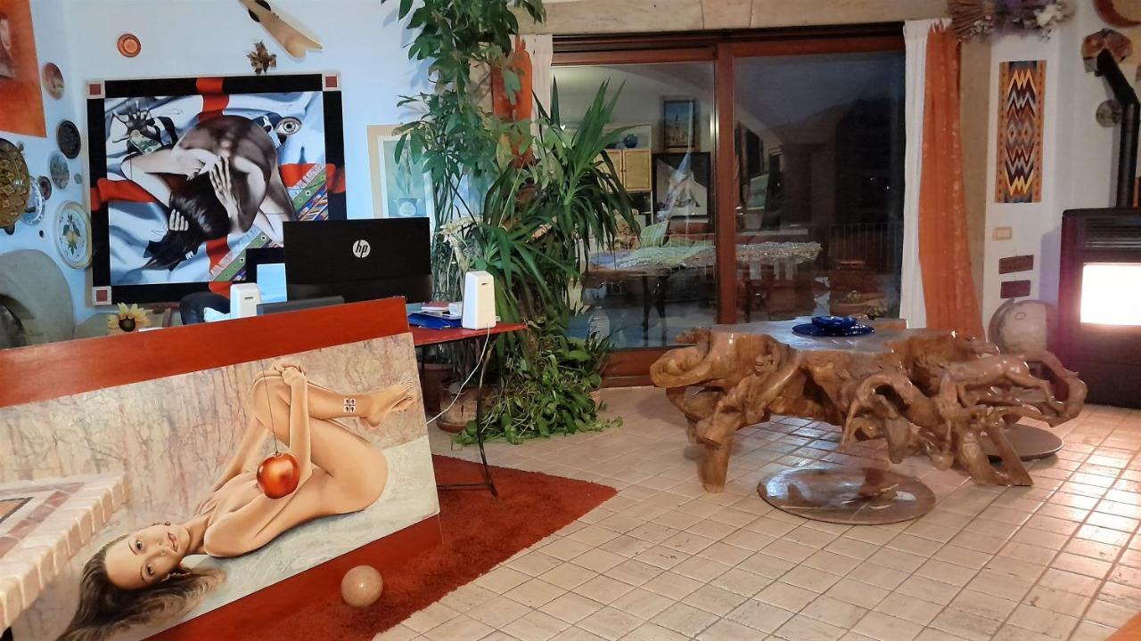 Casa D' Artista B&B Ozieri Zewnętrze zdjęcie